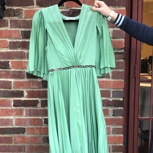 Stunning Green Brand New Halston Heritage Gown